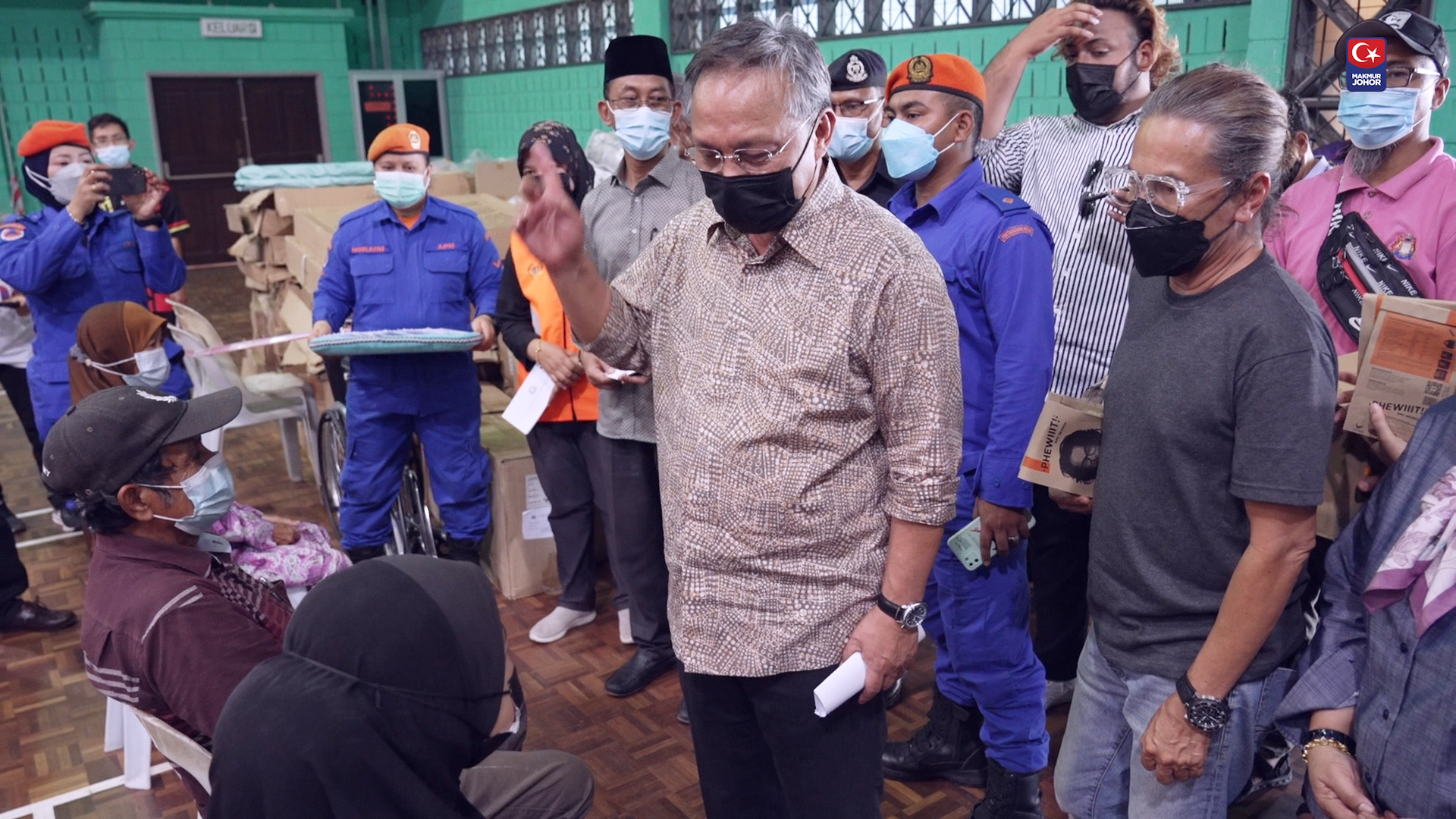 LAWATAN YAB MENTERI BESAR JOHOR DAN PENYANYI TERSOHOR NEGARA, AMY SEARCH KE PPS DI PAGOH